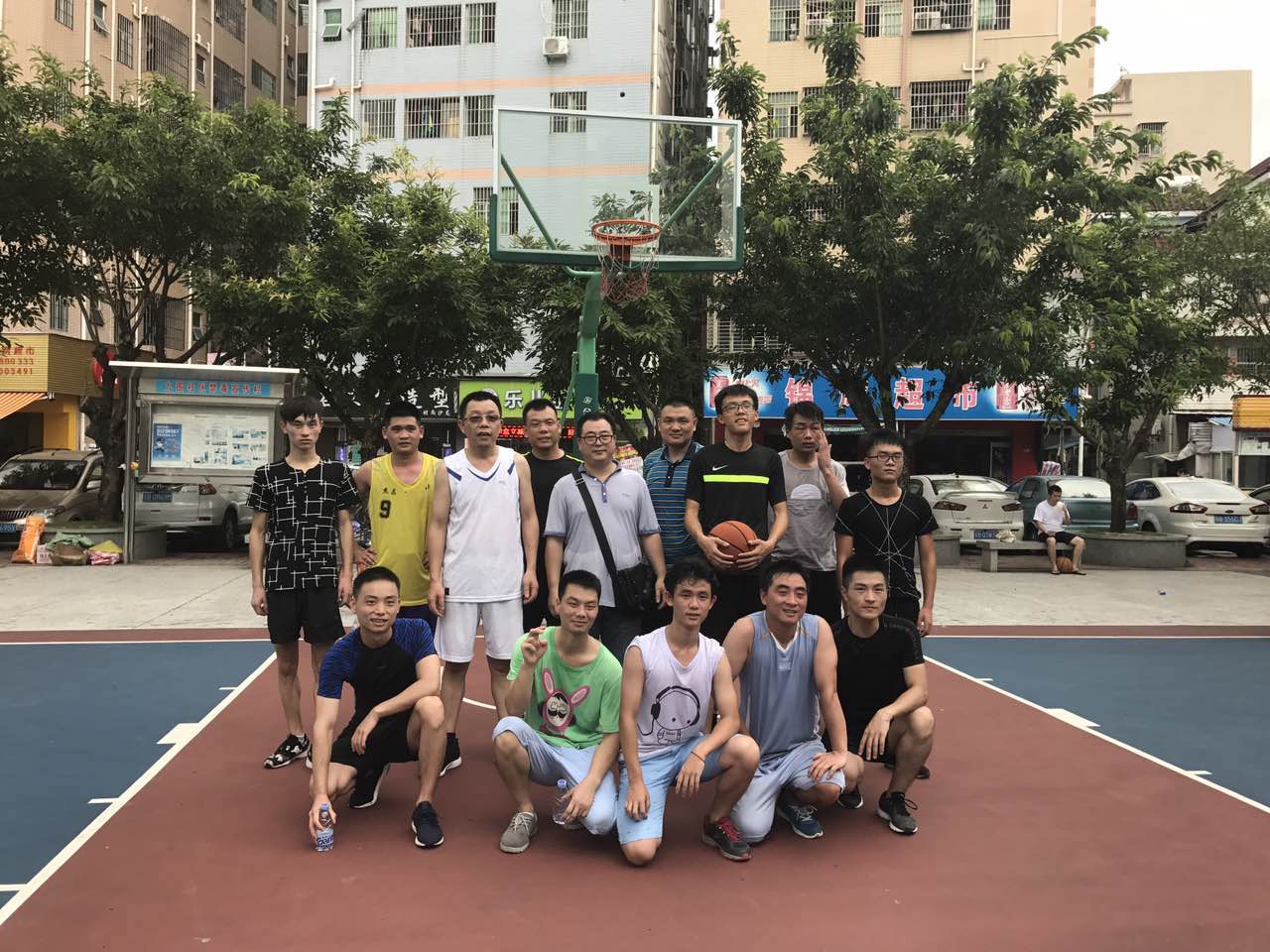 公司篮球赛